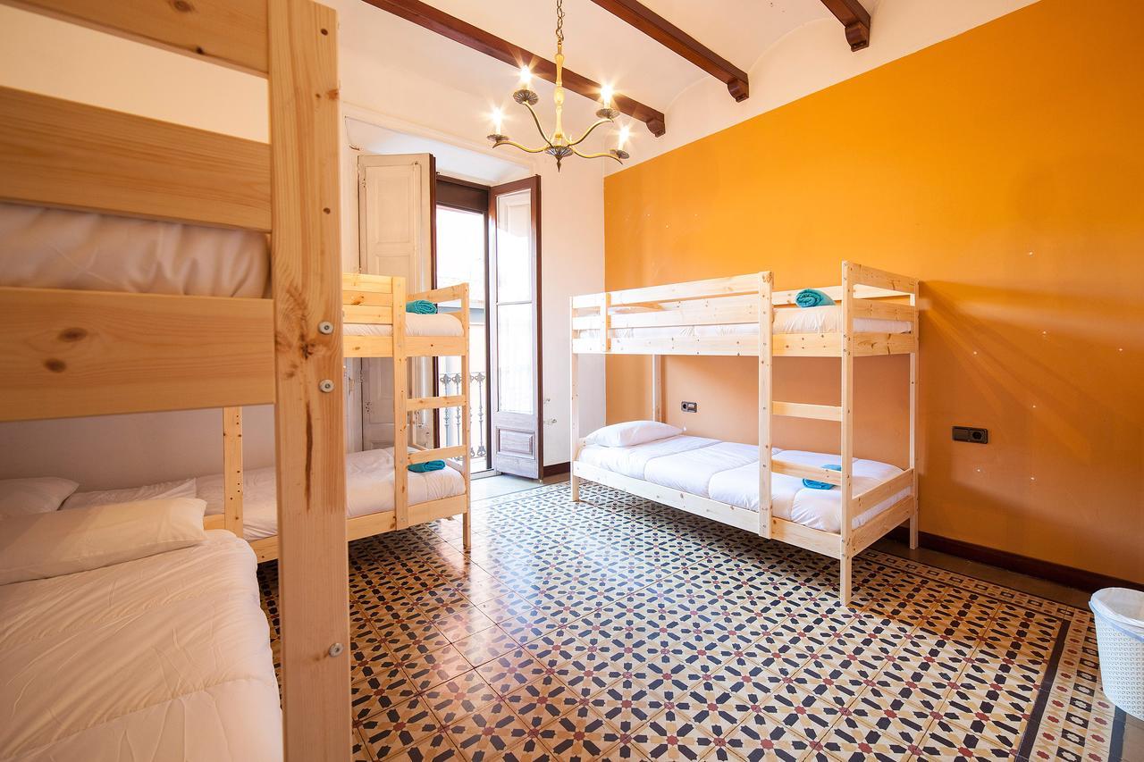 Bed In Girona Bed & Breakfast Exterior photo
