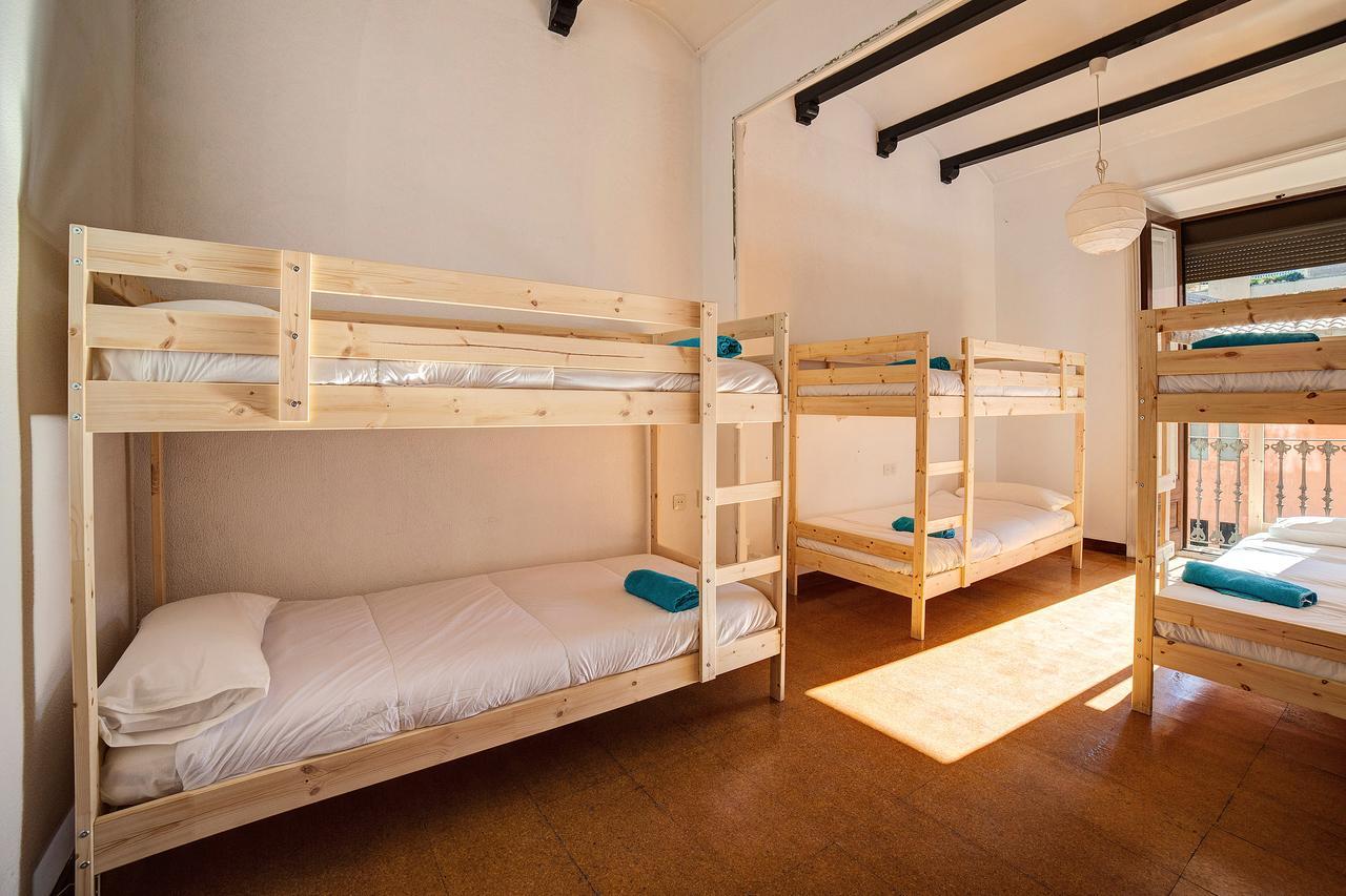 Bed In Girona Bed & Breakfast Exterior photo
